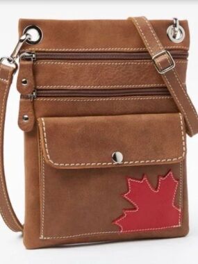 Roots Maple Leaf Urban Pouch Tribe